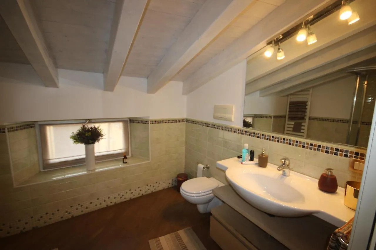 Mansarda Di Alice Apartamento Desenzano del Garda
