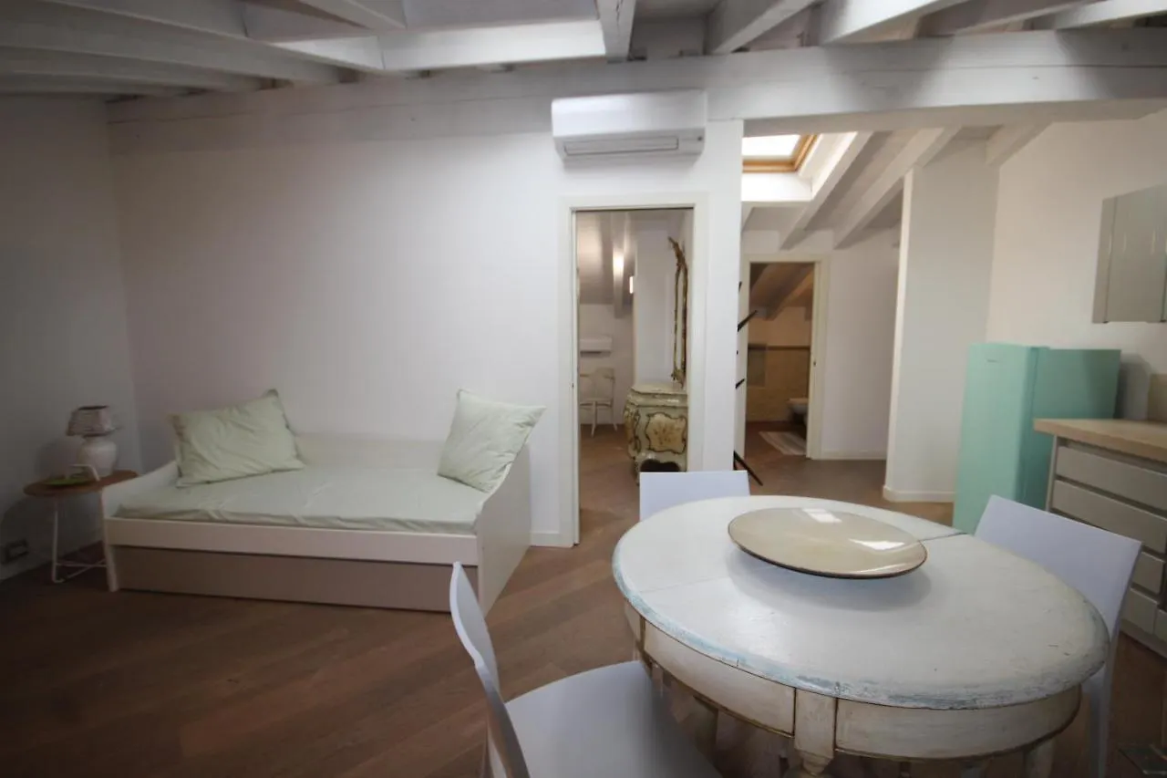 Mansarda Di Alice Apartment Desenzano del Garda 0*,  Italy